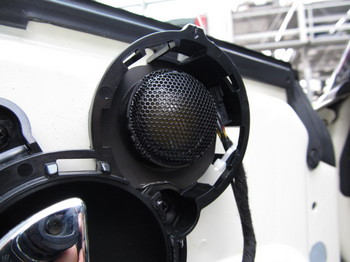 BMW_MINIR52.deck.speaker (9).JPG