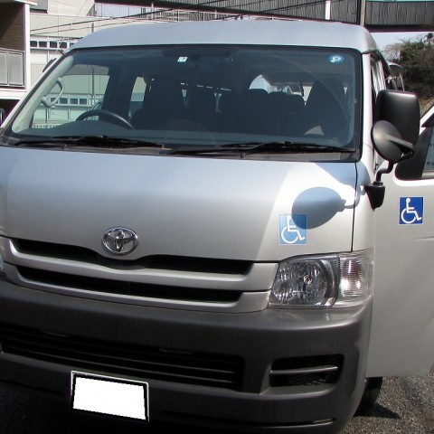 ハイエース 福祉車両 前後型ドライブレコーダー 川崎市多摩区 出張取付サムネイル